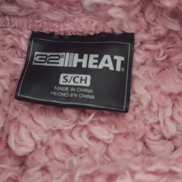 Pink Furry Turtle Neck - Picture 7 of 7